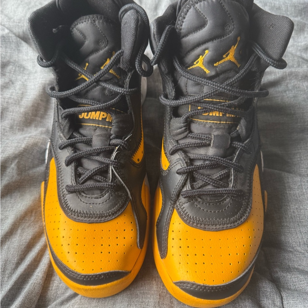 NIKE JORDAN JUMPMAN PRO RX Black/University Gold Yellow/White Size 9.5